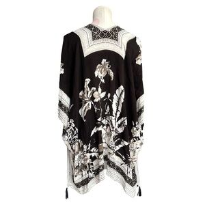 Vince Camuto one size kimono cover up - one size